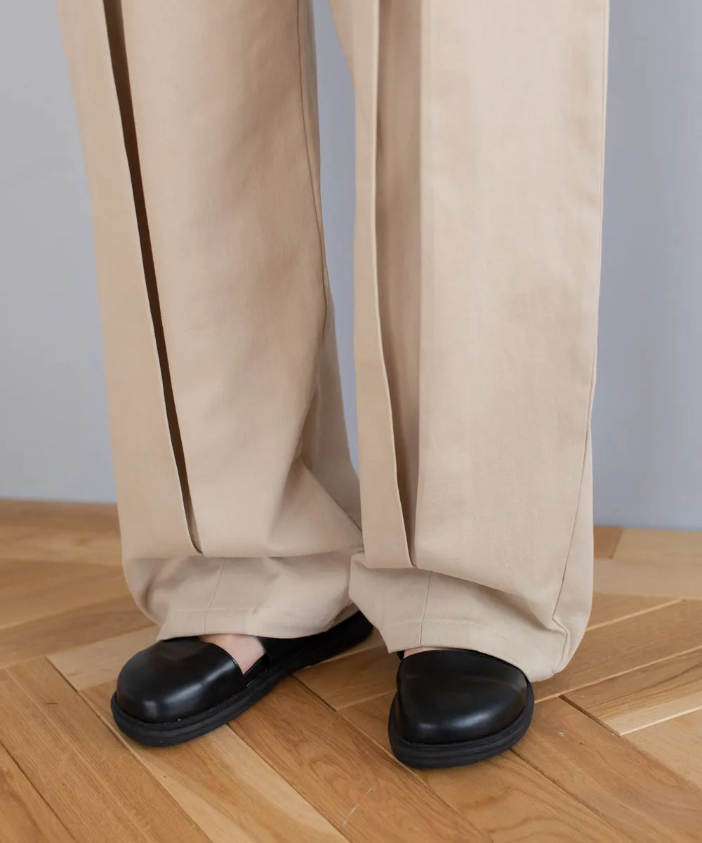 center tuck pants